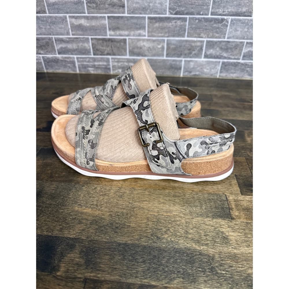 Clarks Collection Womens Grey Camo Metallic Strappy Cork Wedge Sandals 11W NWT - Picture 1 of 11